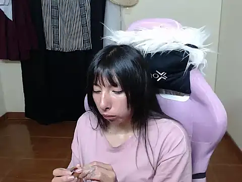 Snapshot of ScarlettShirahoshi chatting on 11-24-25, 08:19 ScarlettShirahoshi online show from 11-24-25, 08:19