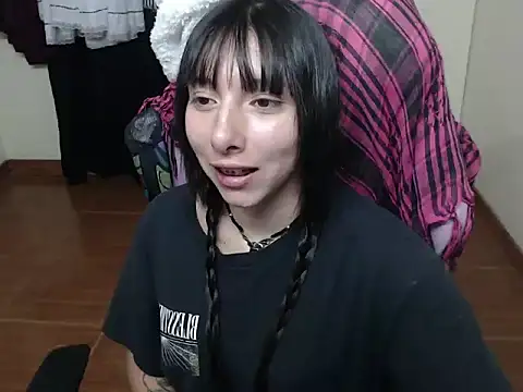 Snapshot of ScarlettShirahoshi chatting on 12-16-25, 07:30 ScarlettShirahoshi online show from 12-16-25, 07:30