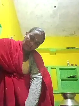 Snapshot of Pinky12A chatting on 10-16-25, 10:33 Pinky12A online show from 10-16-25, 10:33