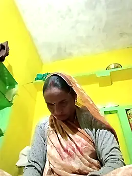 Snapshot of Pinky12A chatting on 10-21-25, 10:54 Pinky12A online show from 10-21-25, 10:54