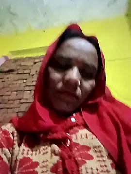 Snapshot of Pinky12A chatting on 11-17-25, 12:05 Pinky12A online show from 11-17-25, 12:05