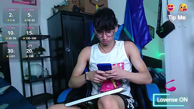 Gael Jones online show from 10-01-25, 02:28