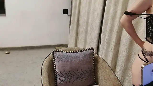 Snapshot of Shi_luo2025 chatting on 09-12-25, 03:12 Shi luo2025 online show from 09-12-25, 03:12