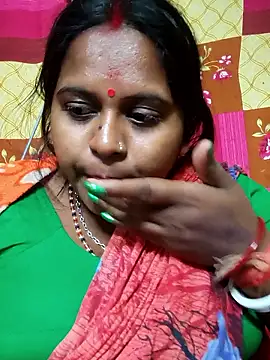 Hot-Show2 online show from 01-18-26, 01:37