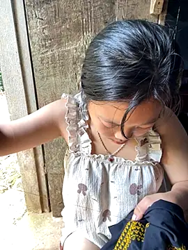 Lyrasss online show from 10-06-25, 02:53