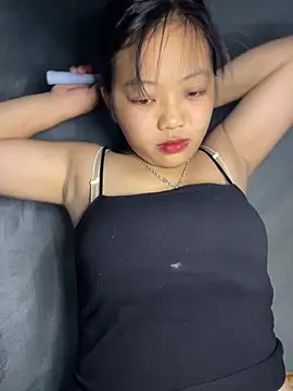 Lyrasss online show from 10-28-25, 07:23