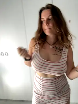 TenderLaGlamor online show from 09-24-25, 10:18