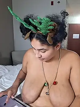 Mommybubbles2 online show from 12-15-25, 12:37