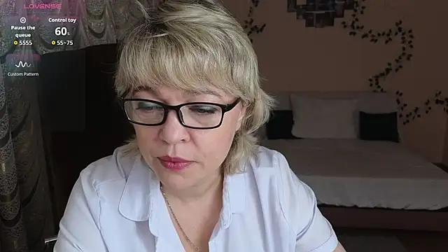 Rosette Pricky online show from 11-28-25, 01:14