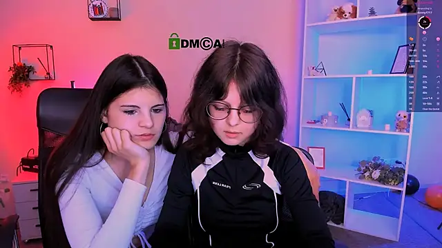 lizzie boom online show from 11-08-25, 09:02