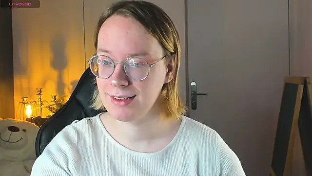 Amanda Butlerr online show from 11-10-25, 10:36