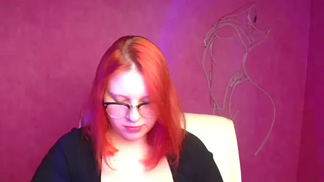 ScarletVixen  online show from 09-10-25, 07:47