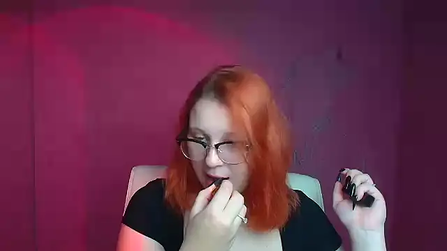 ScarletVixen  online show from 09-11-25, 07:47