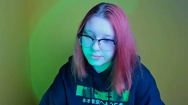 ScarletVixen  online show from 09-15-25, 05:46