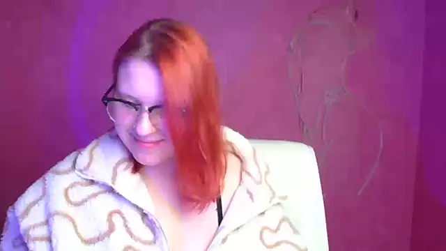ScarletVixen  online show from 09-18-25, 11:34