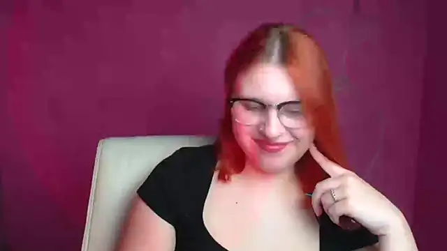 ScarletVixen  online show from 09-18-25, 11:40