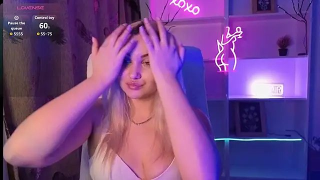 Snapshot of adrelaxina chatting on 01-06-26, 10:56 adrelaxina online show from 01-06-26, 10:56