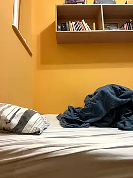 Snapshot of Raveman chatting on 11-25-25, 05:13 Raveman online show from 11-25-25, 05:13