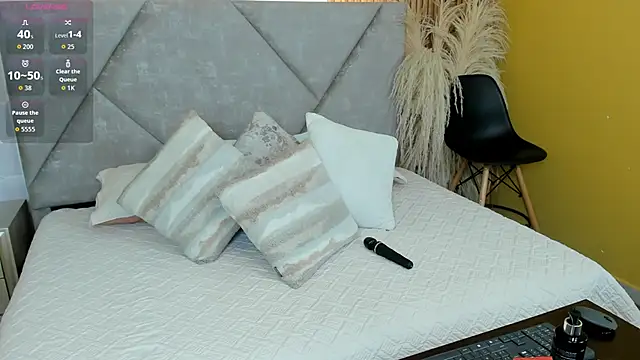 Brunnette Sensation online show from 11-26-25, 06:20