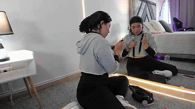 emy williams online show from 10-10-25, 07:13