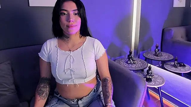 emy williams online show from 01-11-26, 01:49