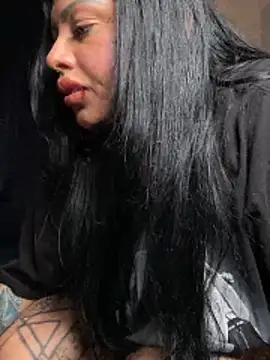 chicanachic13 online show from 12-05-25, 07:06