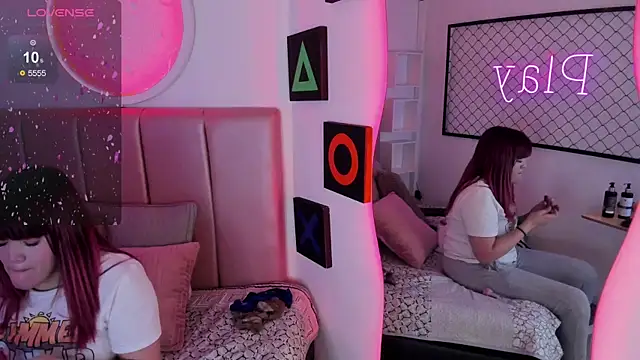 Snapshot of evaa_jones1 chatting on 09-24-25, 05:00 evaa jones1 online show from 09-24-25, 05:00