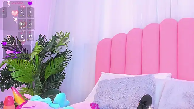 lia queen18 online show from 10-27-25, 11:14