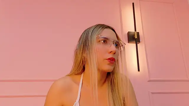 MaddieTease online show from 12-22-25, 01:41