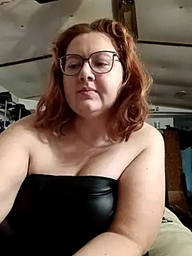 XEmoxkittyx online show from 02-21-26, 05:47