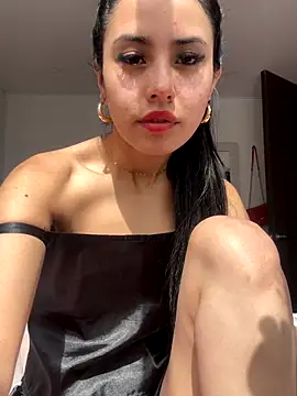 Snapshot of Victoria_alson chatting on 10-30-25, 02:07 Victoria alson online show from 10-30-25, 02:07