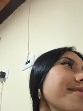 Snapshot of Victoria_alson chatting on 11-13-25, 03:27 Victoria alson online show from 11-13-25, 03:27