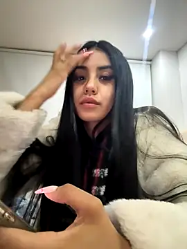 Snapshot of Victoria_alson chatting on 11-17-25, 11:32 Victoria alson online show from 11-17-25, 11:32