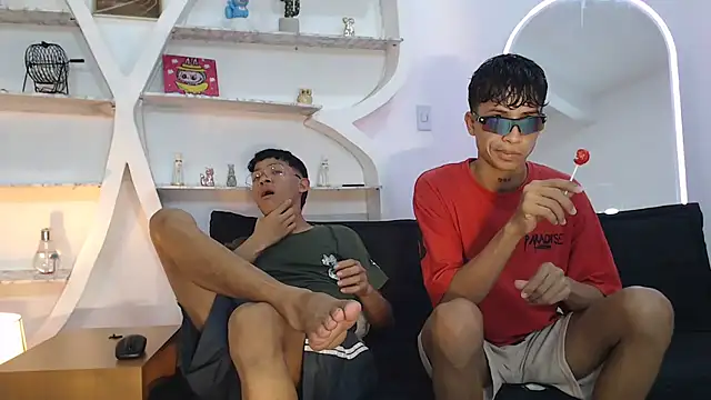 Snapshot of BEAUTY_BOYS1 chatting on 09-19-25, 07:21 BEAUTY BOYS1 online show from 09-19-25, 07:21