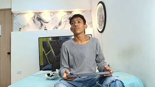 Snapshot of BEAUTY_BOYS1 chatting on 11-03-25, 07:20 BEAUTY BOYS1 online show from 11-03-25, 07:20