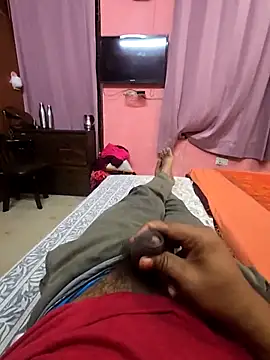 rrboycurvy online show from 10-01-25, 01:17