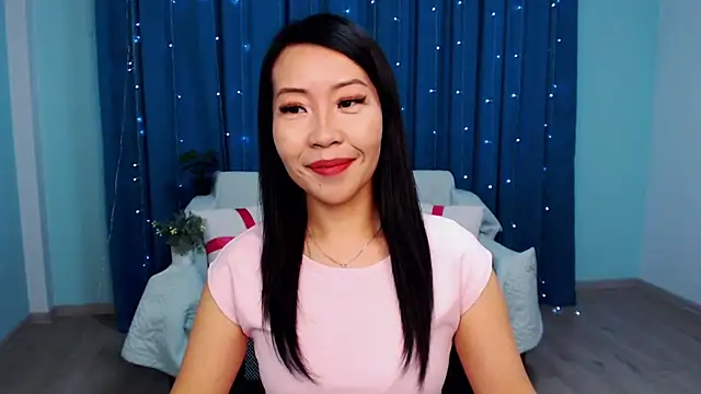 LiaPak online show from 10-14-25, 01:06