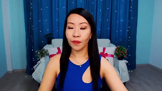 LiaPak online show from 10-27-25, 12:58