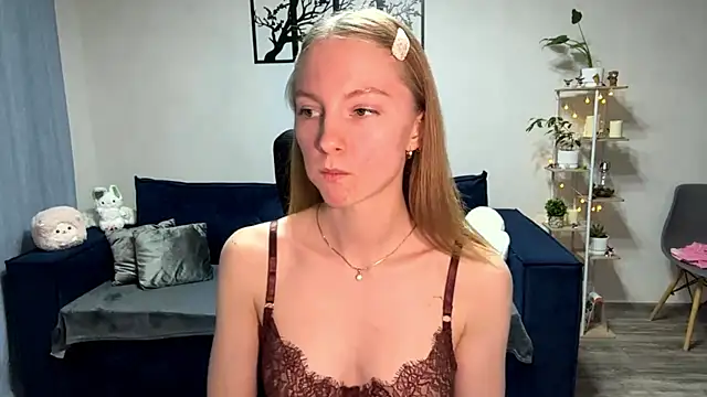 BrightAnnie online show from 10-15-25, 03:01