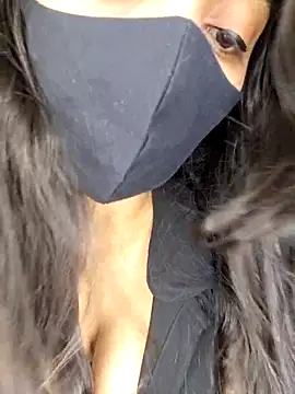 Luvya-01jaan online show from 04-17-26, 03:31