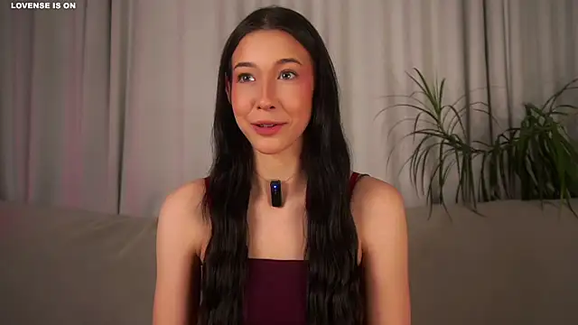 Snapshot of EviaRabasca chatting on 11-24-25, 11:21 EviaRabasca online show from 11-24-25, 11:21