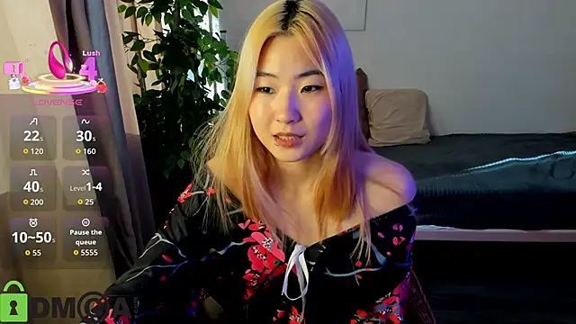 Snapshot of Aisi_18 chatting on 10-13-25, 07:08 Aisi 18 online show from 10-13-25, 07:08