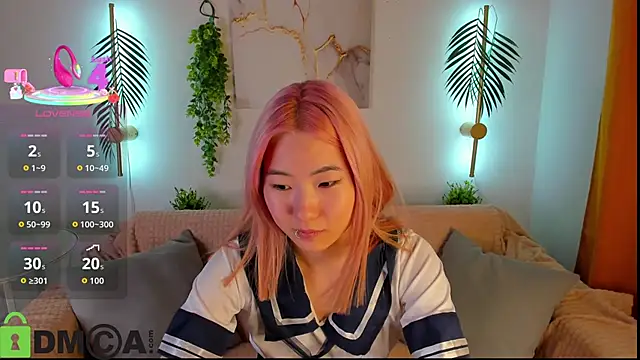 Snapshot of Aisi_18 chatting on 10-17-25, 08:28 Aisi 18 online show from 10-17-25, 08:28