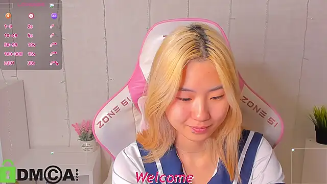 Snapshot of Aisi_18 chatting on 11-16-25, 01:00 Aisi 18 online show from 11-16-25, 01:00