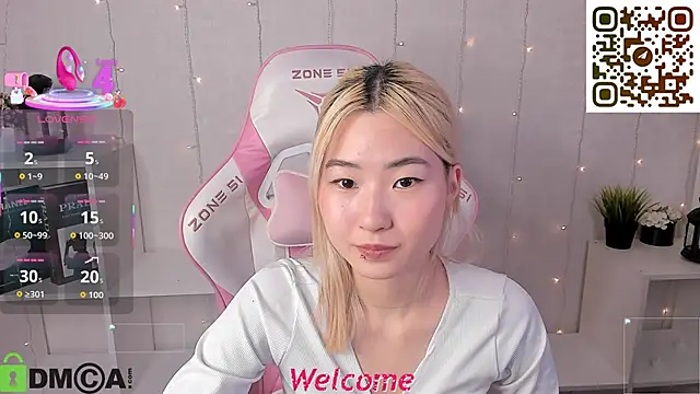 Snapshot of Aisi_18 chatting on 11-18-25, 08:41 Aisi 18 online show from 11-18-25, 08:41