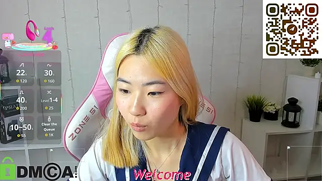 Snapshot of Aisi_18 chatting on 11-20-25, 01:06 Aisi 18 online show from 11-20-25, 01:06