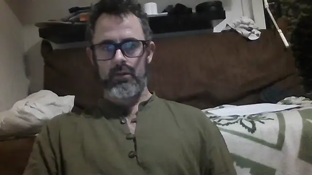 whatYwantMorrre online show from 12-17-25, 07:09