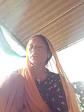 KAJAL malhotra online show from 09-18-25, 03:52