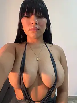 Snapshot of BrendaCrean chatting on 02-18-26, 12:56 BrendaCrean online show from 02-18-26, 12:56