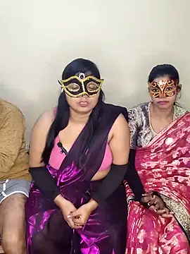 Snapshot of Hot_modal chatting on 12-22-25, 04:48 Hot modal online show from 12-22-25, 04:48